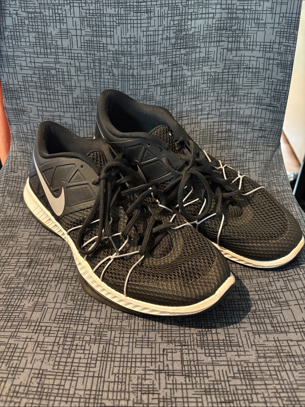 Nike Black and White Training Sneakers